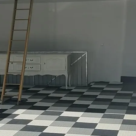 Durchreisestop Mit Am Aussergewoehnlichen Spitzboden Mit Autobetten Und Bad ,kueche Im Souterain 3*