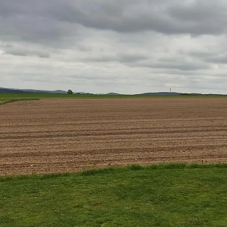 Durchreisestop Mit Am Aussergewoehnlichen Spitzboden Mit Autobetten Und Bad ,kueche Im Souterain 3* Deining